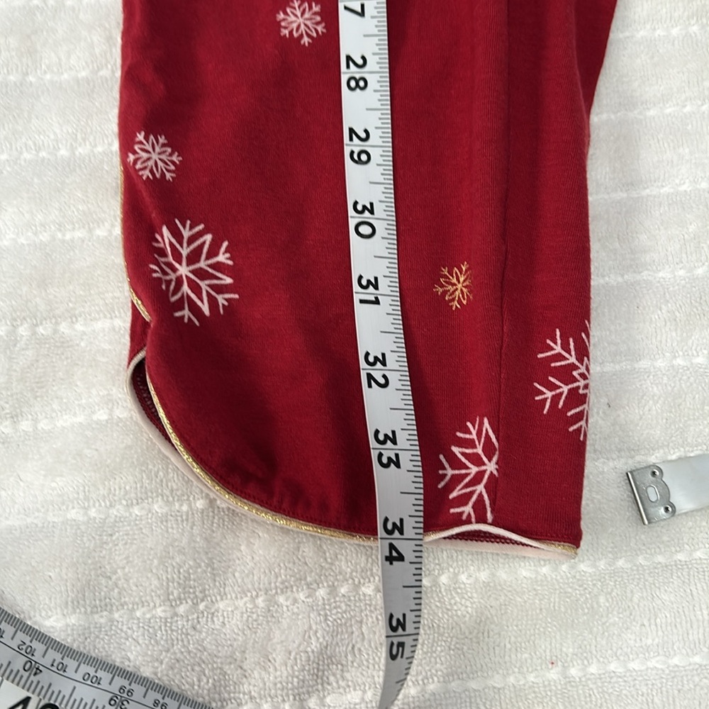 Red Snowflake Pajama Set - Picture 15 of 17